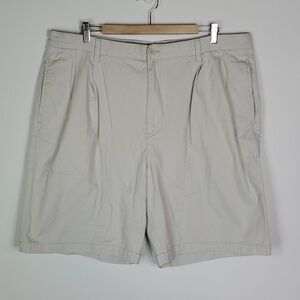 IZOD cream 40" waist shirts